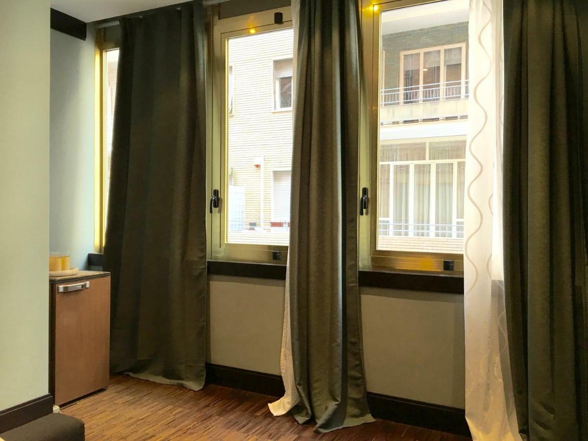 Two Sisters Suites Неаполь Экстерьер фото