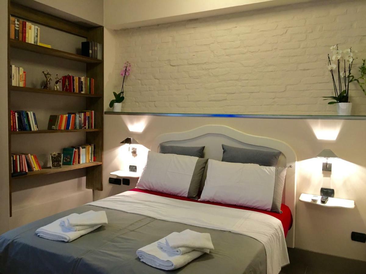 Two Sisters Suites Неаполь Экстерьер фото