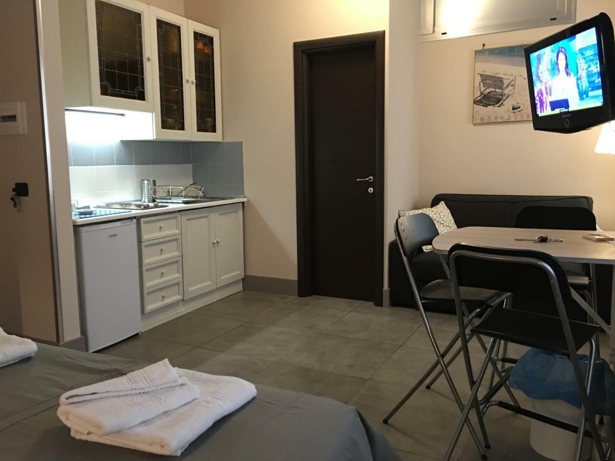 Two Sisters Suites Неаполь Экстерьер фото