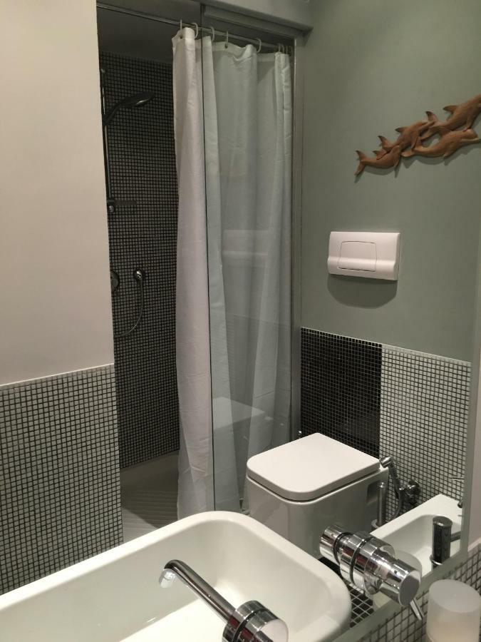 Two Sisters Suites Неаполь Экстерьер фото