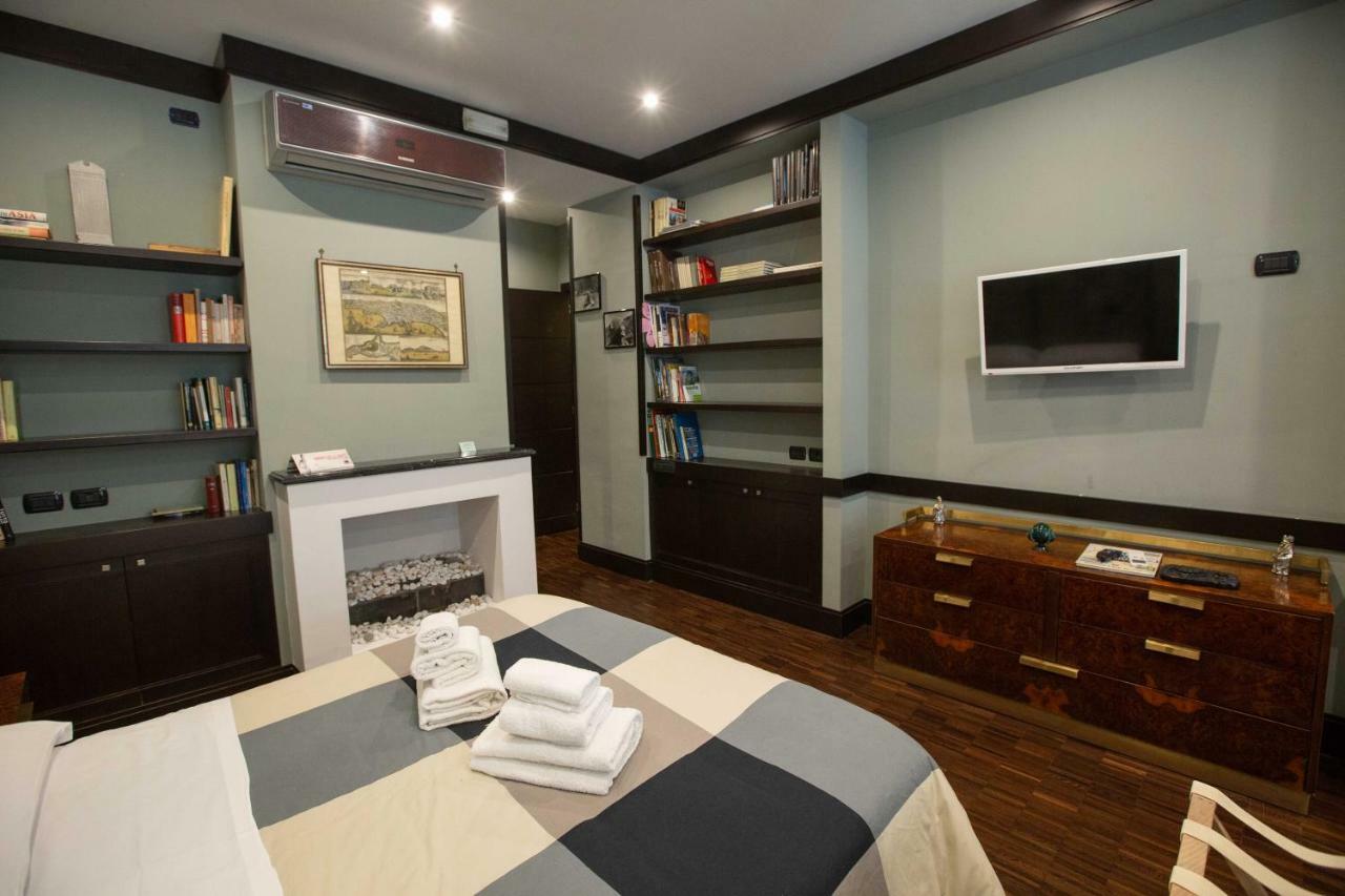 Two Sisters Suites Неаполь Экстерьер фото