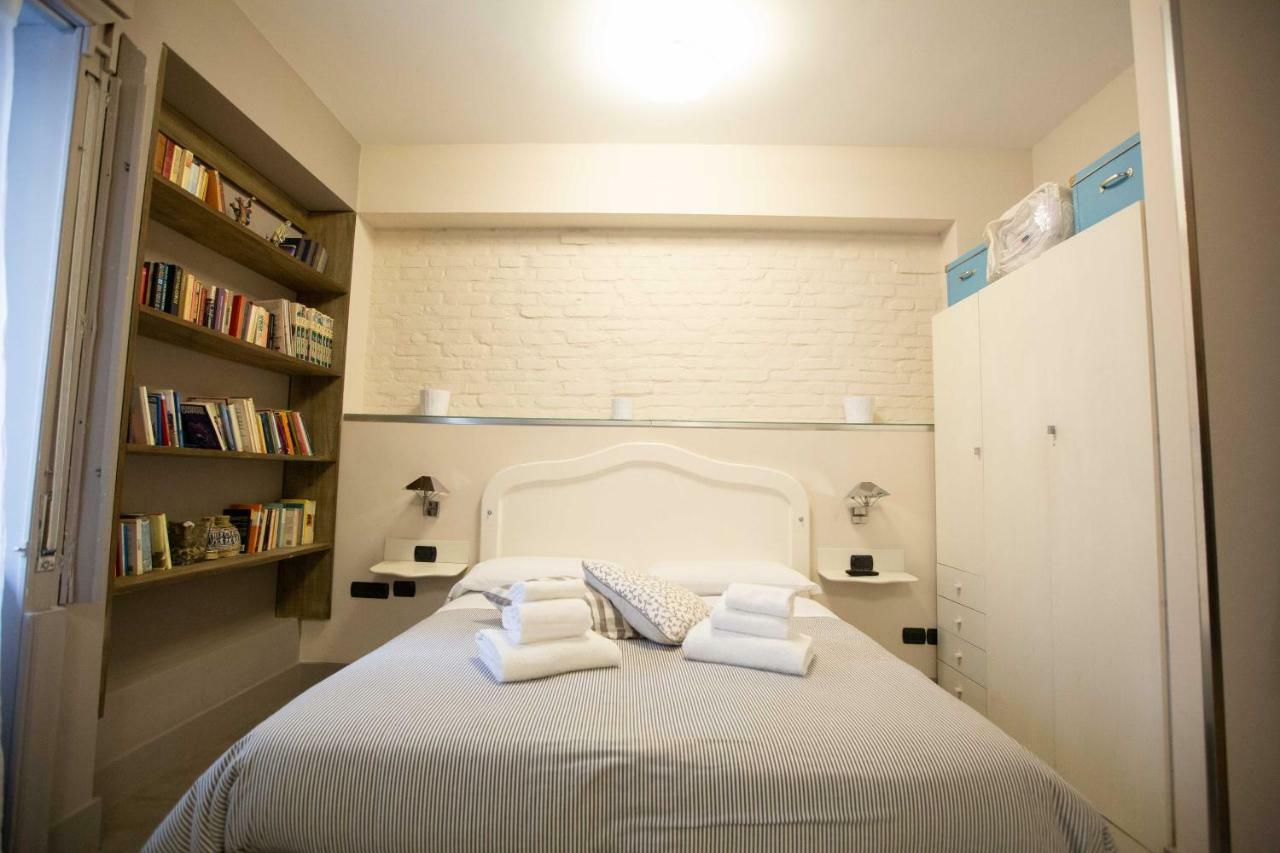 Two Sisters Suites Неаполь Экстерьер фото